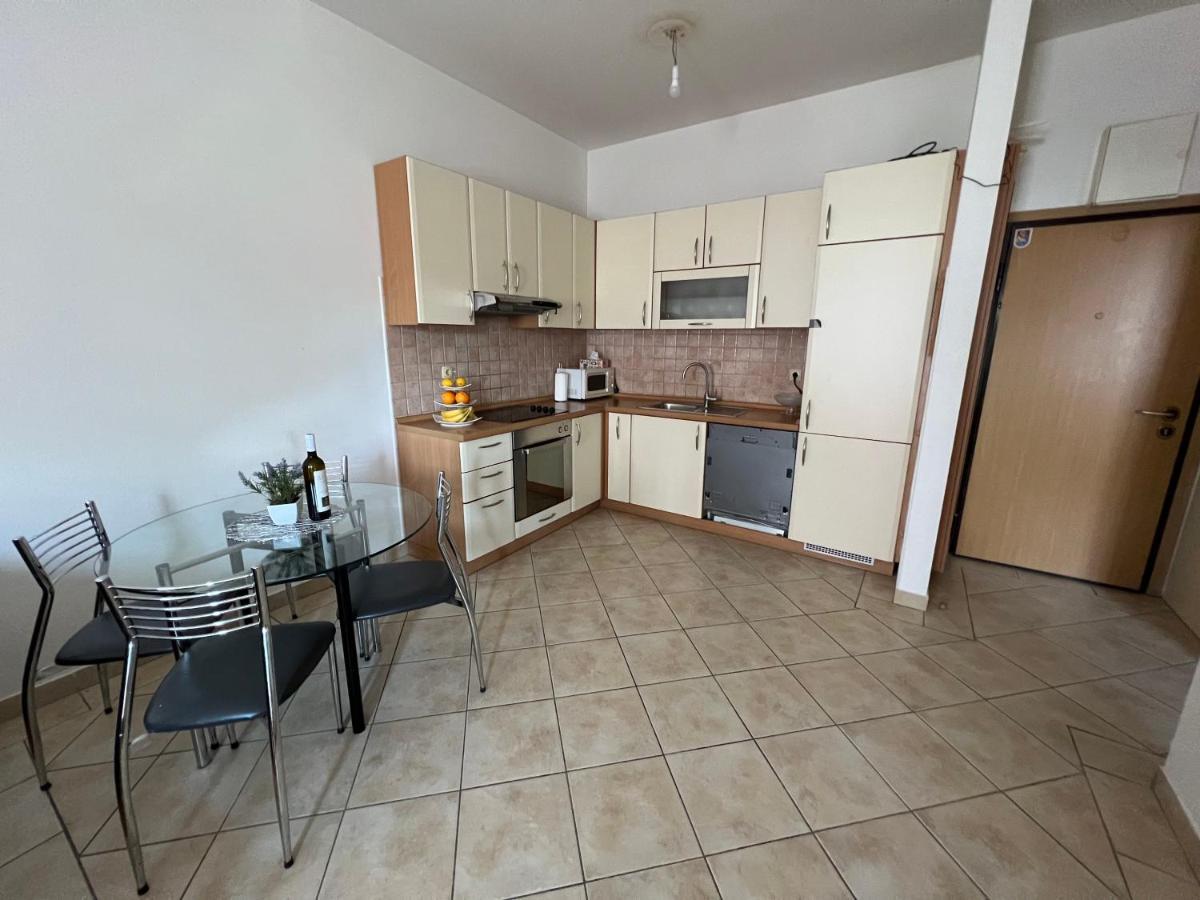 Livaja Appartement Kaštela Buitenkant foto